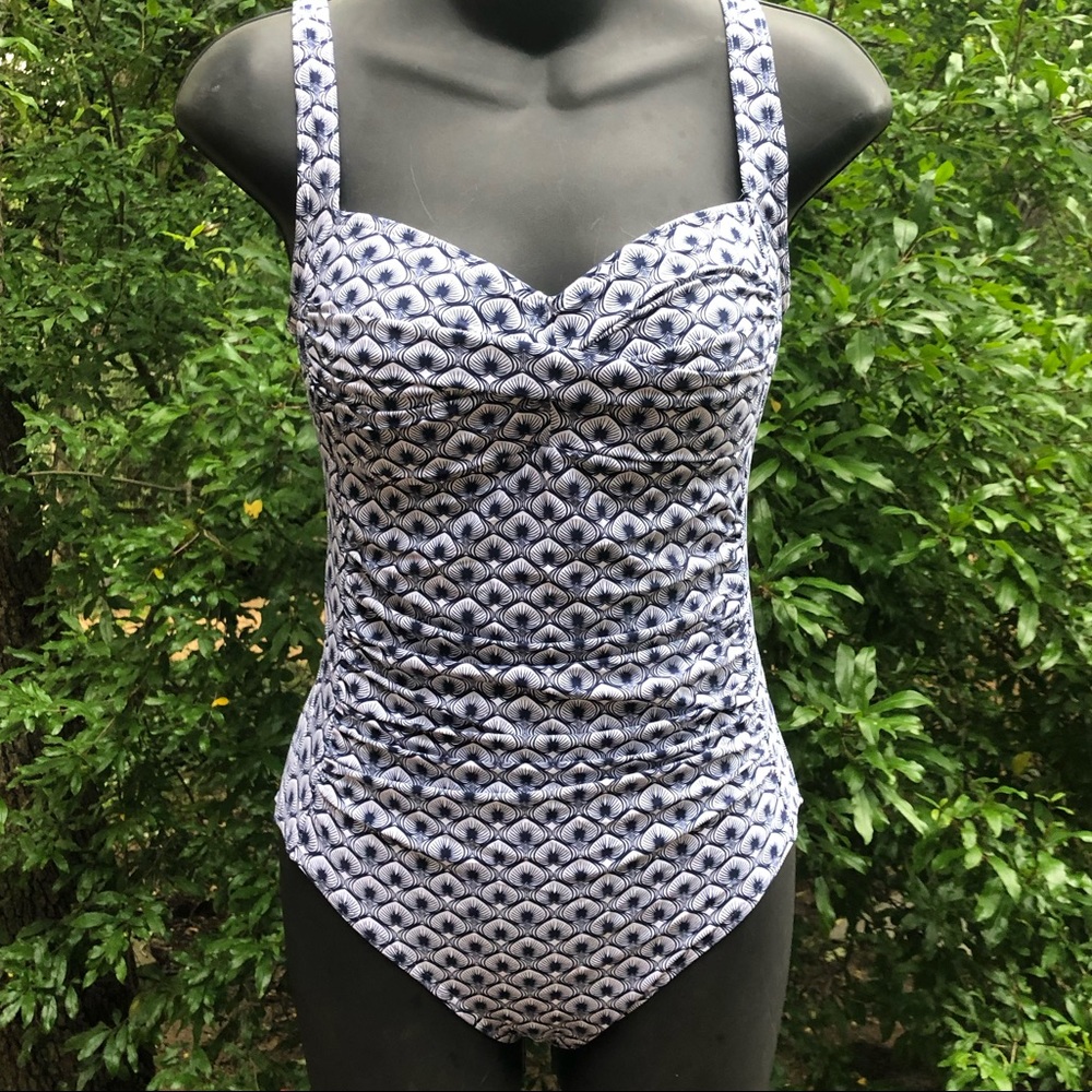 Bond eye Australia swim suit